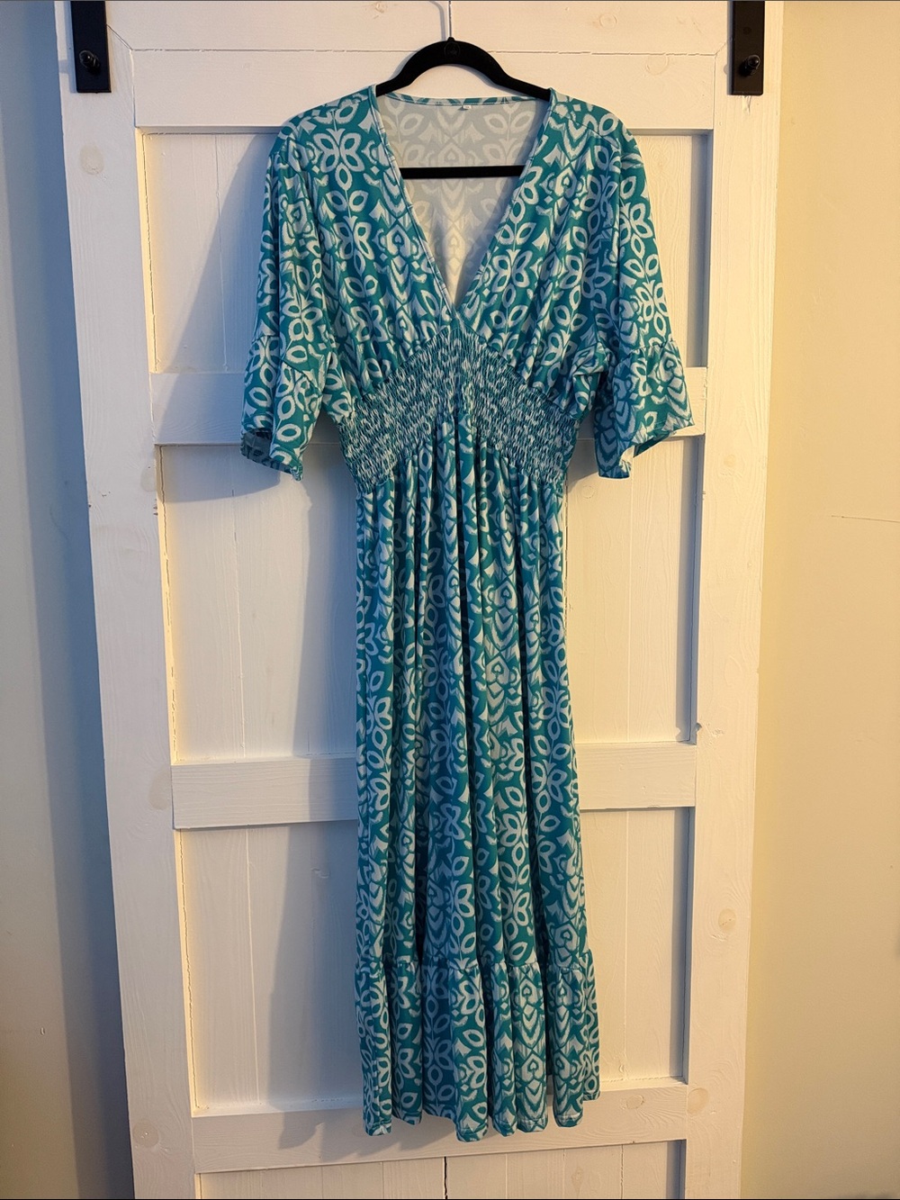 Women's Teal Patterned V-Neck Smocked Maxi Dress
